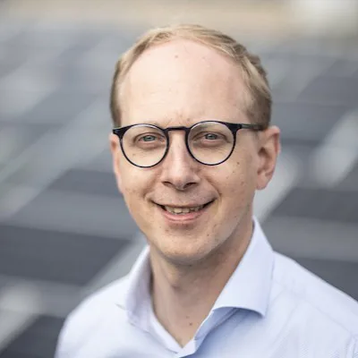 Tim  van der Weide
